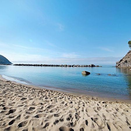 فيلا Moneglia Monte المظهر الخارجي الصورة